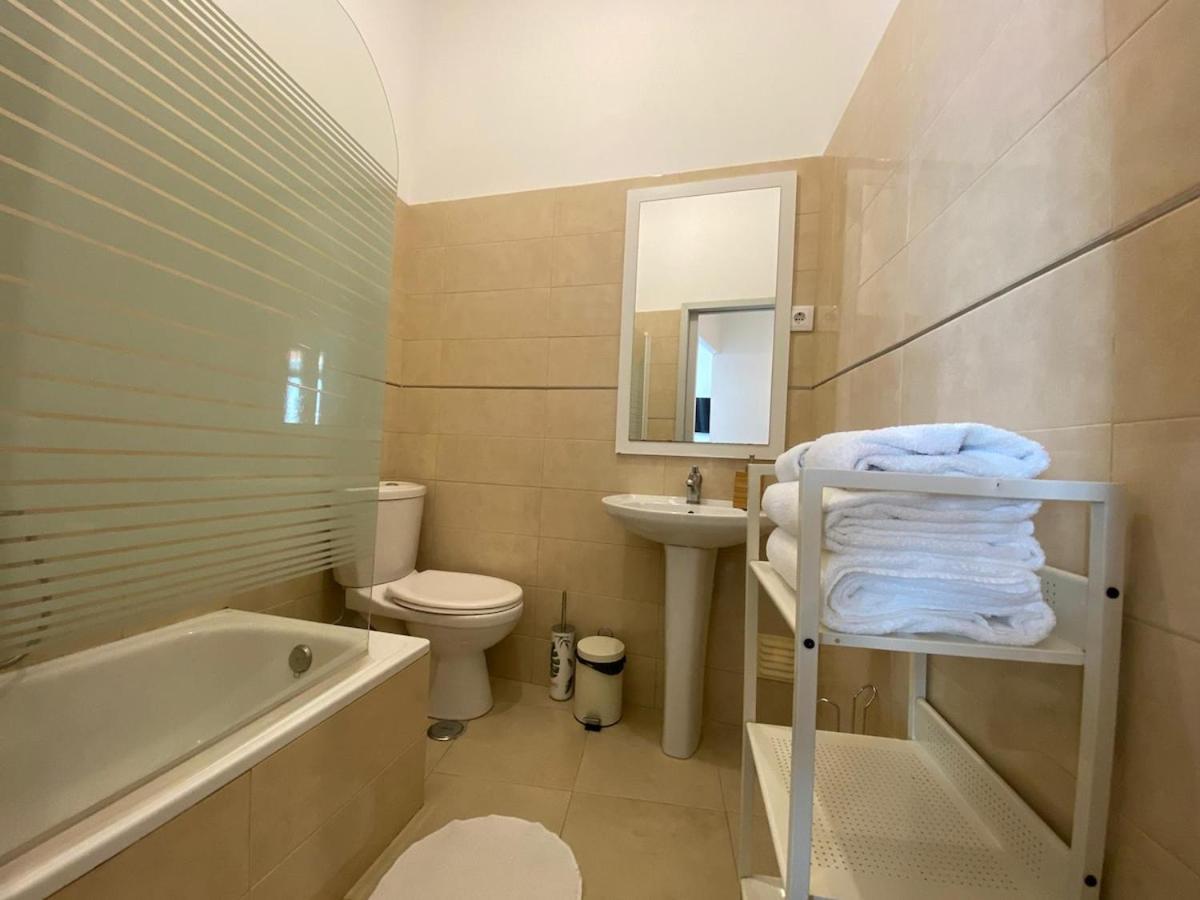 Setubal Downtown Apartments ภายนอก รูปภาพ